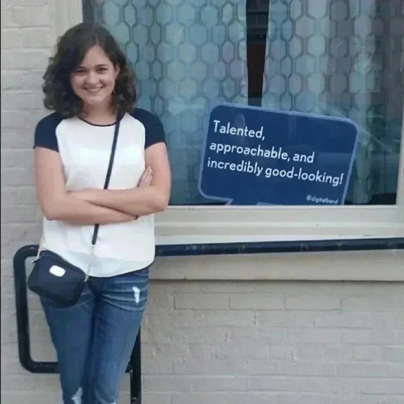 Harvé Benard Multicolor Short Sleeve Blouse (White/Navy/Maroon) w/ Zipper Back - Picture 8 of 8